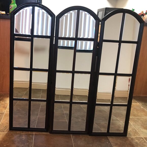 3 ARCHED AGED ANTIQUED 8 PANEL MIRRORS - Picture 11 of 11